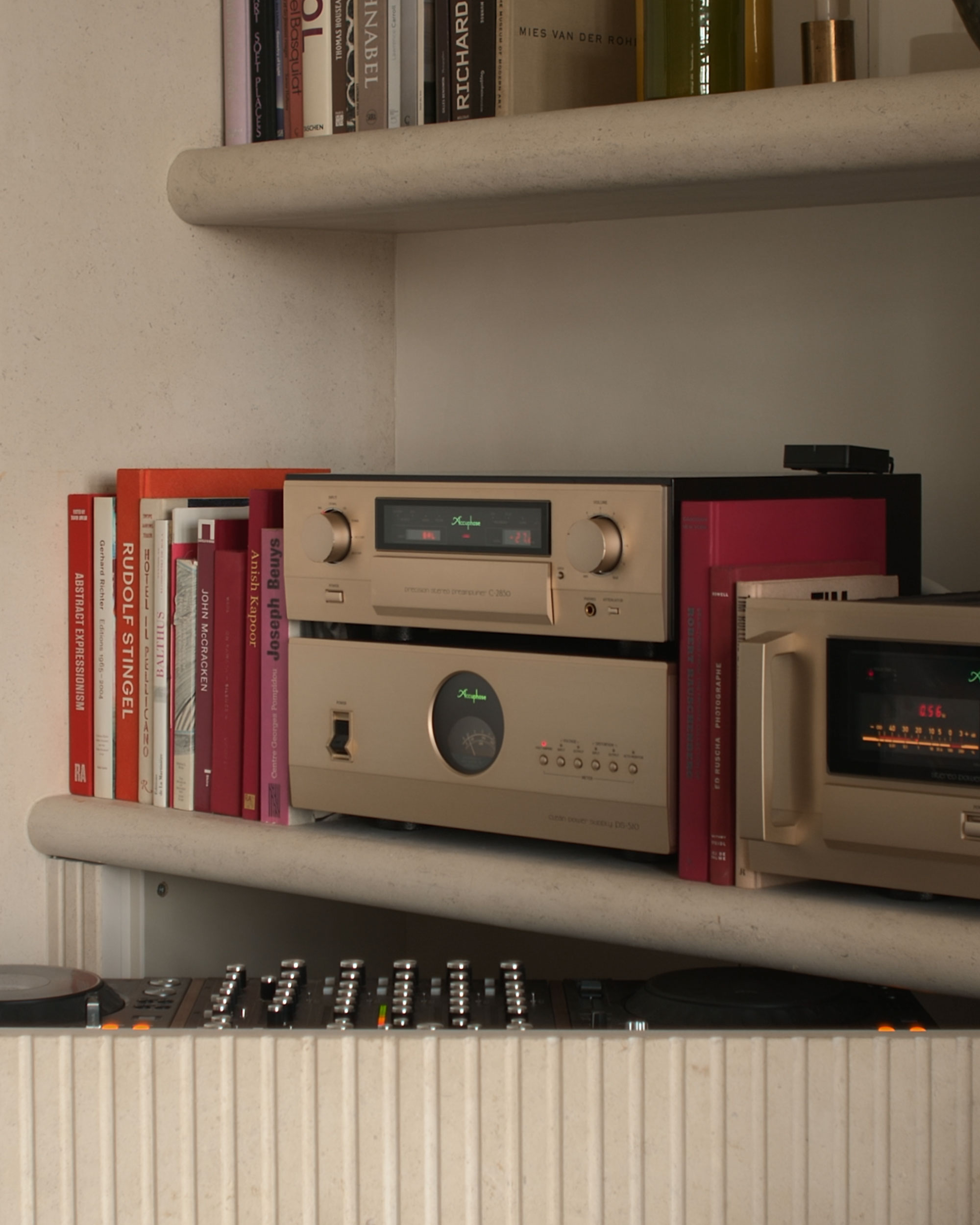 Mark Castle | Director, home: Works (Fig. 32)